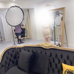 【女性からの質問】 在籍写真はスタッフさんが撮影しているんですか？ 