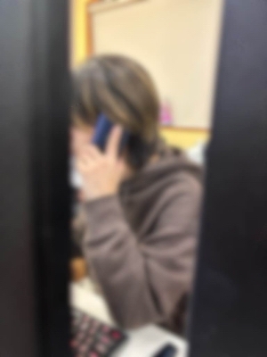 スタッフのお仕事☎️