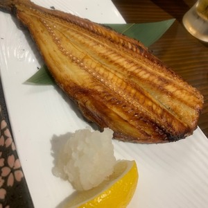 指名とフリー どちらで呼ぶお客様が多いですか。