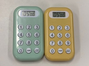 お仕事カバンには何が入っていますか？