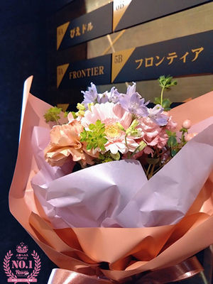 華がないからこそ、花に惹かれる