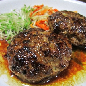 今日はハンバーグ⭐️