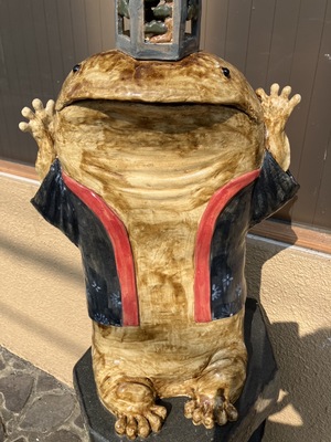 🐸
