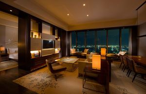 【雑学】高級ホテルの“照明”が心地よい理由 💡🏨