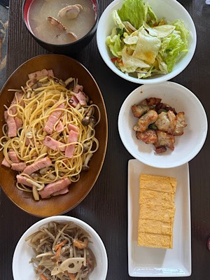 ごはんってなんでおいしいんでしょうね