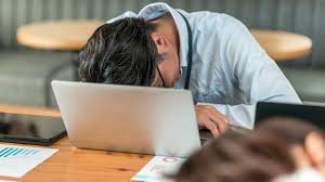 どうしても眠たい時、どうやって目を覚ましていますか？