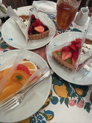 徒歩30秒！近くにコンビニ2店舗で超便利😊