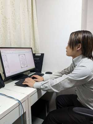 見られてます、その姿勢🫣